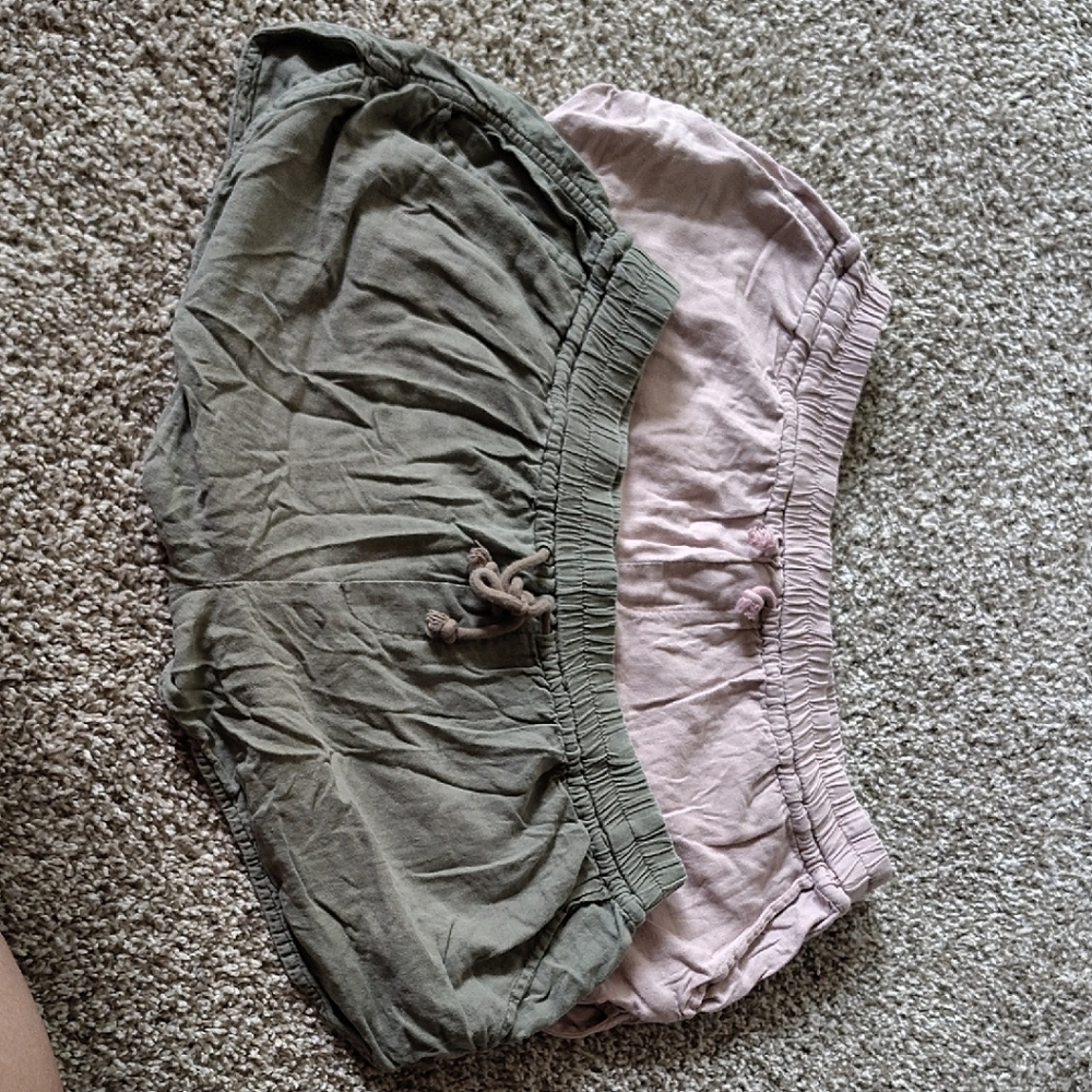 Rewash Women's Shorts in Olive and Light Pink
